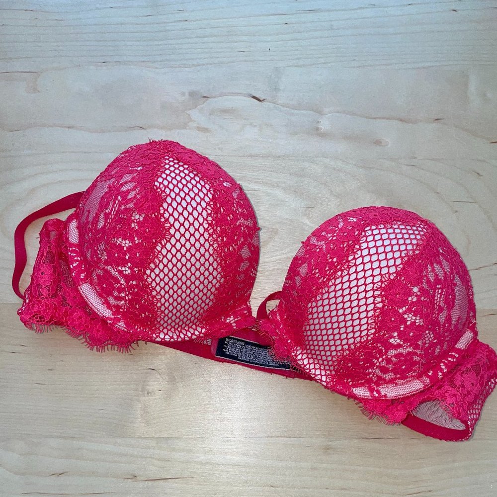 LIKE NEW VS Hot Pink Lace Bombshell Bra